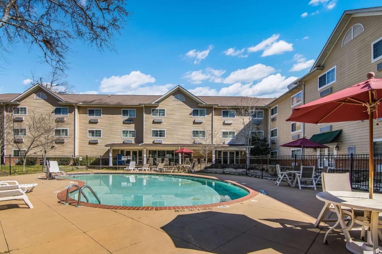 Mainstay Suites Columbus Near Fort Benning מראה חיצוני תמונה