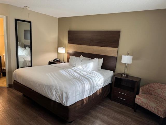 Mainstay Suites Columbus Near Fort Benning מראה חיצוני תמונה